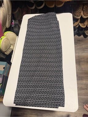 LuLaRoe Black & White Zigzag Pencil Skirt